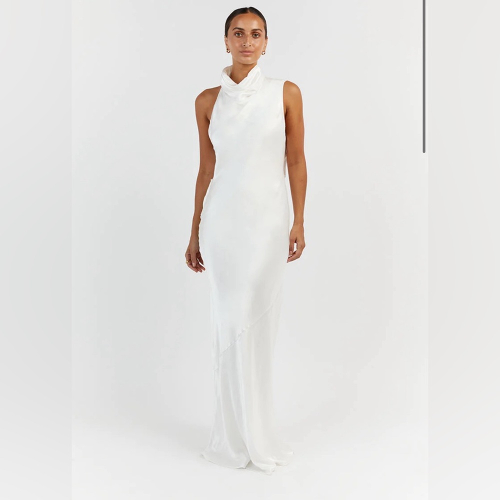 DISSH AISLE WHITE SATIN BACKLESS MIDI DRESS | US 8